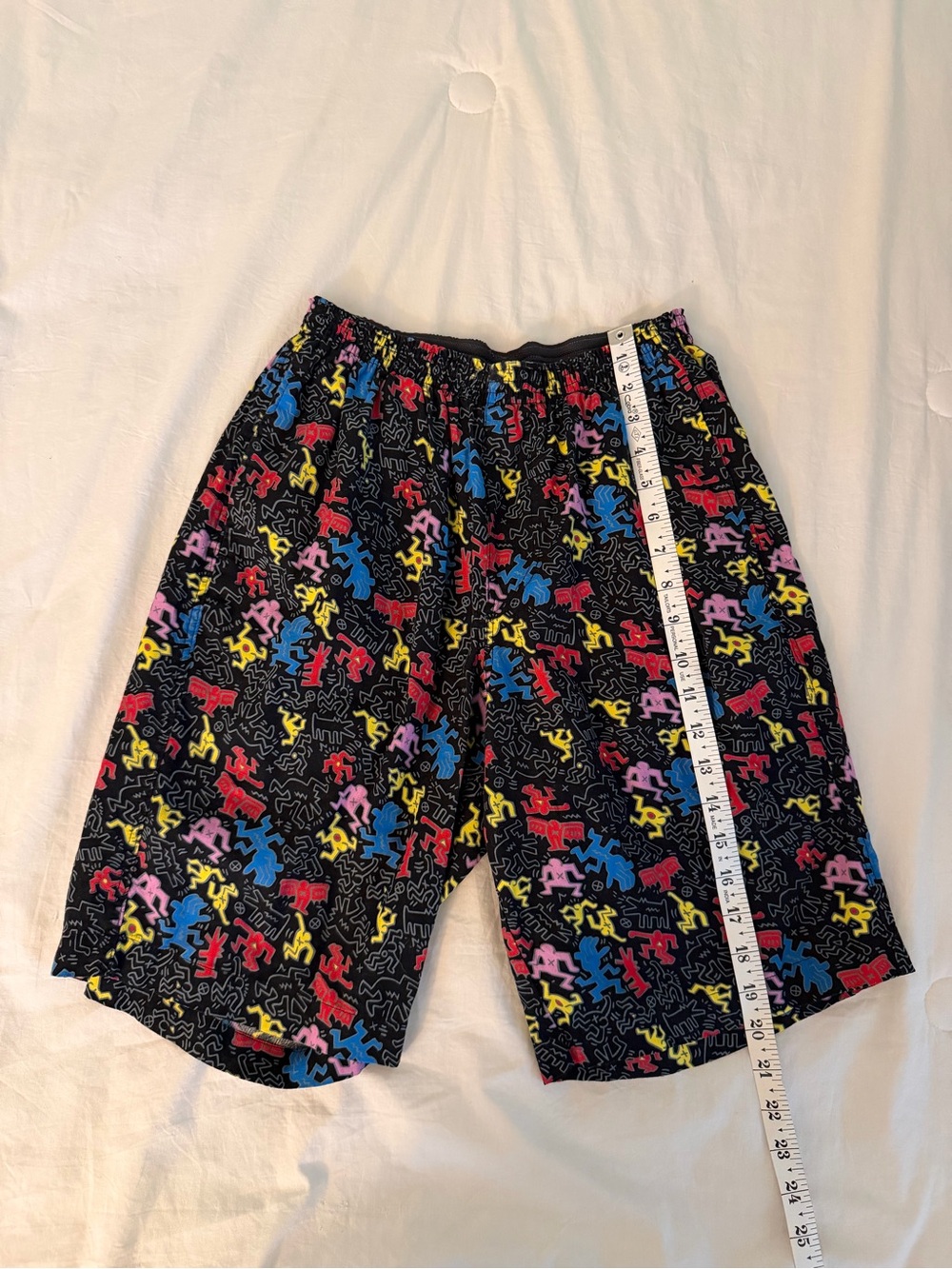 : Uniqlo x Keith Haring MoMA Graphic Shorts 2014 Size